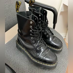 DR. MARTENS Jadon platform boots